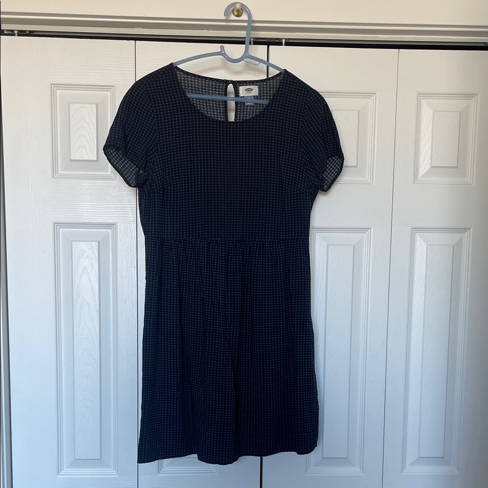 Old Navy black and navy dress